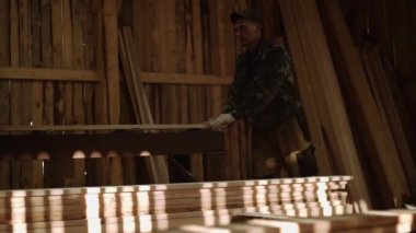 Marangozlar koyar arıtıcı makine kereste, kereste gemide