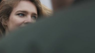 Rus model Natalia Vodianova cheerfuly spor etkinliğinde gülümseyen