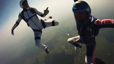 Gökteki paraşütçü serbest dans. Aşırı spor. Adrenalin. Yüksekliği. Uçuş.