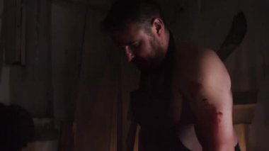 Gülüyor ve pirzola et Bina içinde kanlar içinde deli cinayet terk