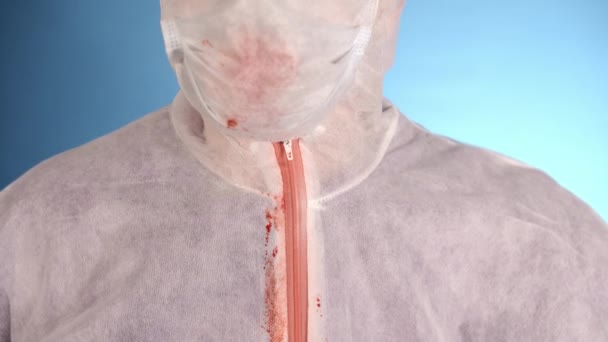 Scarred Caucasico Tecnico Laboratorio Maschile Tute Bianche Maschera Protettiva Guanti — Video Stock