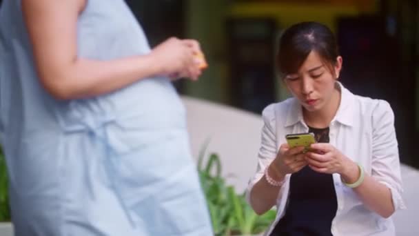 Beijing China Junio 2017 Una Mujer China Con Una Camisa — Vídeos de Stock