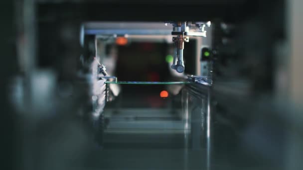 Fabricación Chips Robóticos Soldadura Electrónica Automática Microchips Primer Plano — Vídeos de Stock