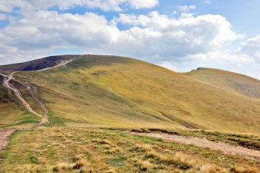 Dağlardaki Dönemeç Yol