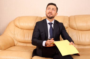 başarılı iş adamı iş belgeleri ile 