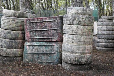 Paintball için eski otomobil lastikleri
