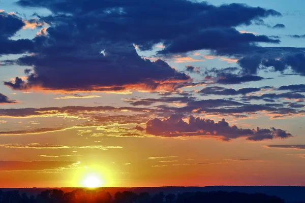 Evening sunset with vivid cloud — Stock Photo, Image