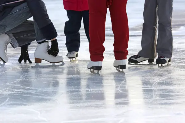 People together skating on the ice rink — Stock Photo, Image
