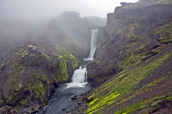 Cascate nel fiume Skoda. Islanda. Natura e luoghi per due — Foto Stock