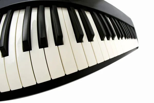 Клавиши для фортепиано на белом фоне — стоковое фото