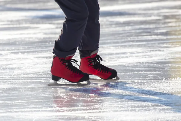 Pieds Patins Rouges Sur Une Patinoire Passe Temps Loisirs Sports — Photo