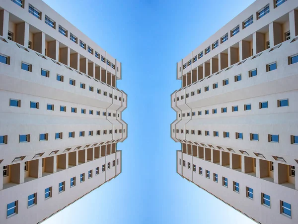 Fachada Nuevo Edificio Residencial Varios Pisos Arquitectura Construcción Moderna —  Fotos de Stock