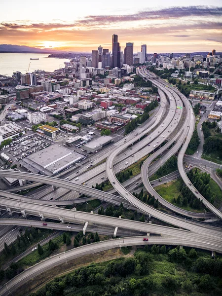 Letecký pohled na Seattle, Washington s pulzující odlesk barvy — Stock fotografie