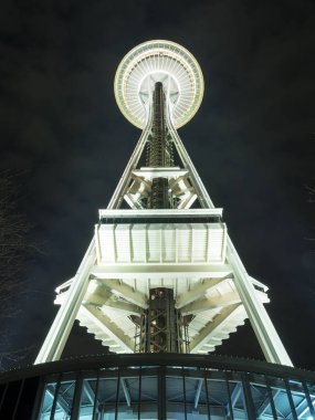 Seattle, Washington 2017 yaklaşık: Uzay iğne Landmark karanlık ile 