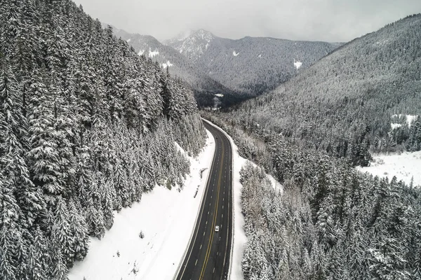 Beautiful Snowy Mountain Road Landscape Scenic Route — Stock Photo, Image