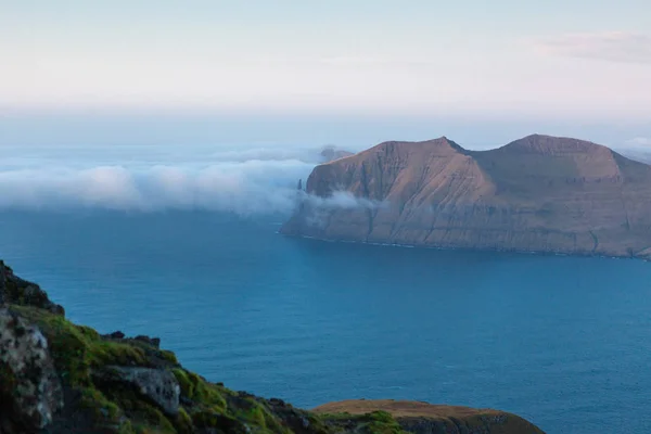 Beautiful views of the Faroe Islands from a bird flight — Stockfoto