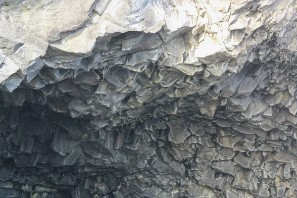 A textura da caverna de basalto na Islândia close-up — Fotografia de Stock