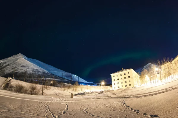 Polaire arctique Aurore boréale activité en hiver Finlande, Laponie — Photo