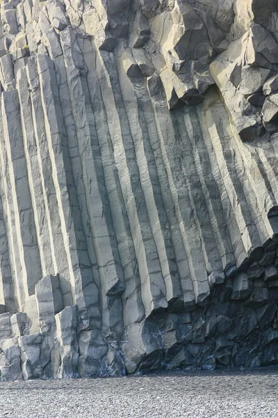 Formación de columnas de basalto en Islandia. Contexto —  Fotos de Stock