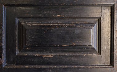 Kahverengi ahşap arkaplan doku yüzeyinde vidalı isim levhası veya duvar işareti