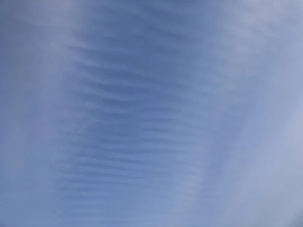 Beautiful blue sky with feather clouds for the background — Stock Photo, Image