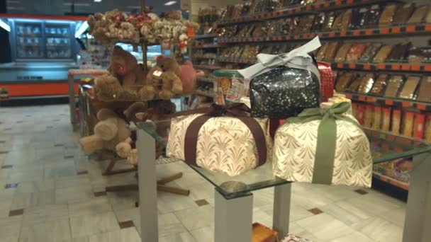 Cadeaux Sur Table Dans Supermarché Mouvement Doux Appareil Photo Table — Video