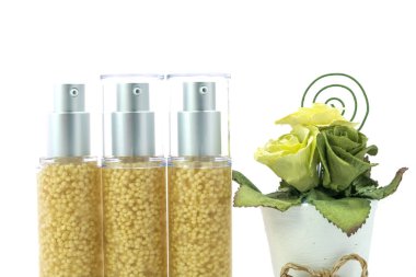 Yüz ve vücut bakım kavramı için nemlendirici serum 