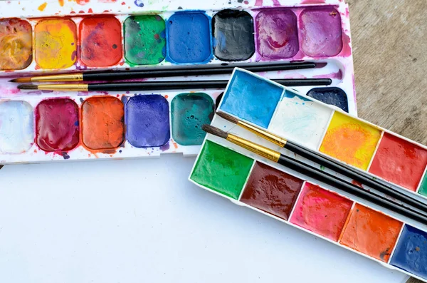 Caixa de tinta de cor de água — Fotografia de Stock