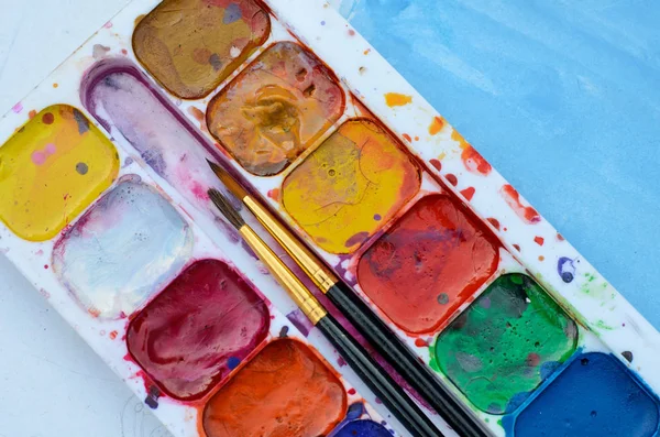 Conjunto de caja de pintura de color agua para dibujo creativo —  Fotos de Stock