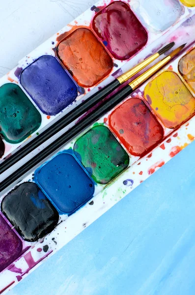 Conjunto de caixa de tinta de cor de água para desenho criativo — Fotografia de Stock