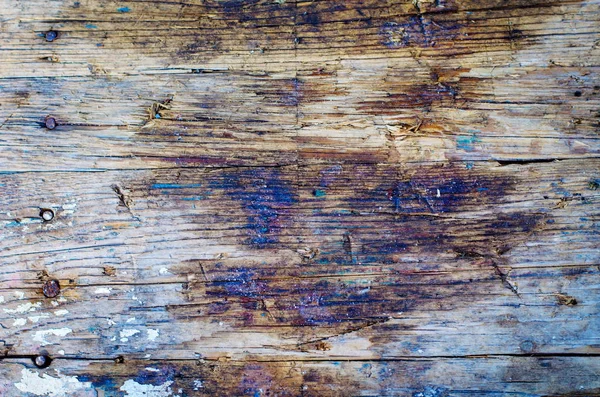 Трещины в текстуре натуральной деревянной доски, вид спереди — стоковое фото