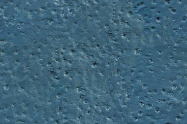 Gri duvar geniş darbeleri ile