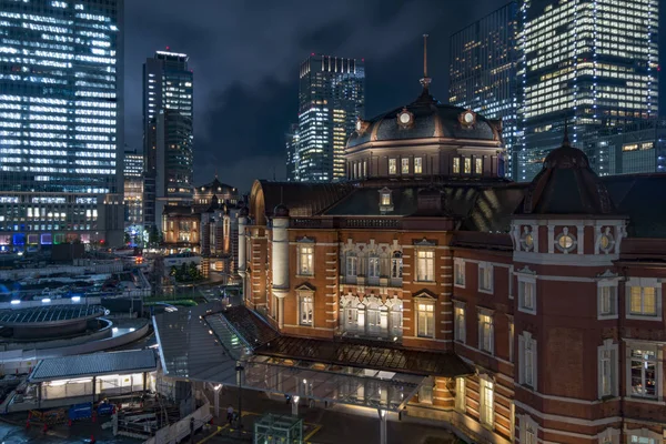 Distrito de negocios de Marunouchi y estación de Tokio — Foto de Stock