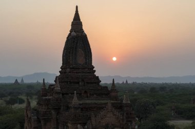 Gün batımı Bagan, Mandalay, Myanmar