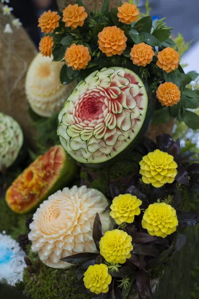 Meyve ve sebze oyma Tay meyve ve gıda garnitür