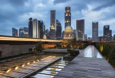 Singapore, Singapur - 25 Aralık 2017: National Gallery Singapur ve Singapur Cbd manzarası