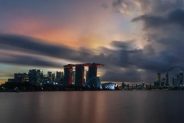Západ Slunce Nad Noční Oblohou Singapurského Přístavu — Stock fotografie