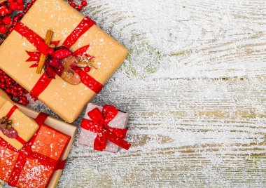 Noel dekorasyonu ahşap arka plan asılı