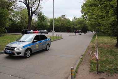 Rus polis devriye Servis arabası Krasnodar yolu kapattı