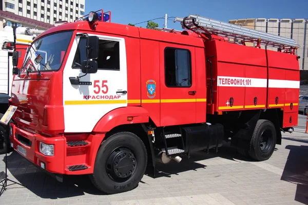 Das Russische Feuerwehrauto Kamaz Auf Einer Ausstellung April Krasnodar — Stockfoto