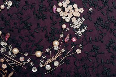 Moda tasarım ve takı oluşturmak için yaratıcı araçlar