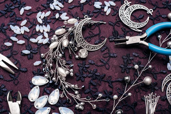 Moda tasarım ve takı oluşturmak için yaratıcı araçlar