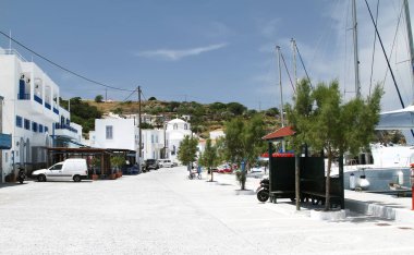 Balıkçı köyü Pali Nisir Adası üzerinde çıkabilir