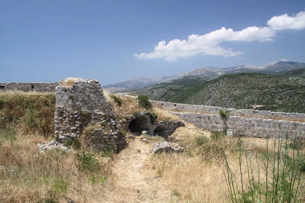 Ruinas de la fortaleza de San Jorge en la isla de Cefalonia —  Fotos de Stock