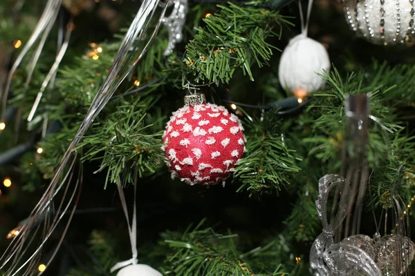 Brinquedos de Natal / Cena de Natal e Ano Novo bonito — Fotografia de Stock