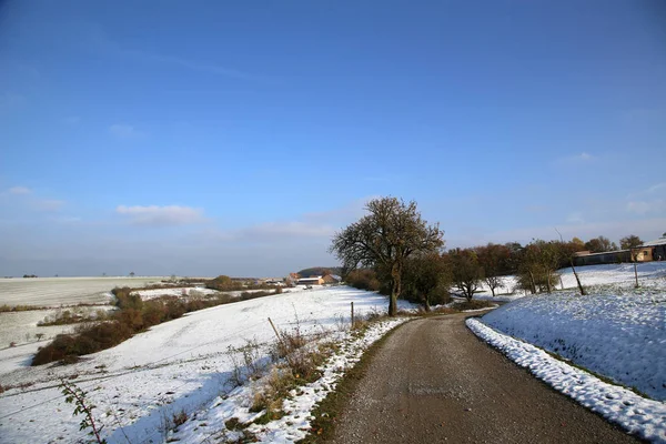 La prima neve cadde — Foto Stock