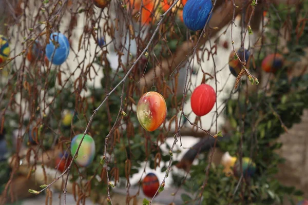 Fountain decorated Easter eggs — Stock Photo, Image