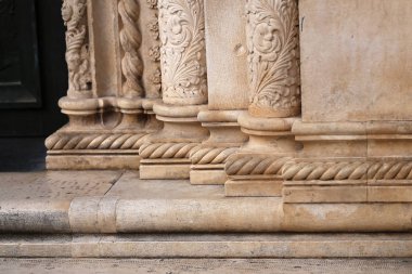 Sütun / antik sütun / ayağı .