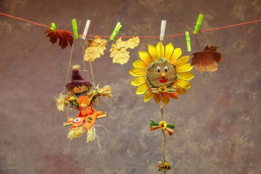 Sonbahar natürmort / giysileri mandal .