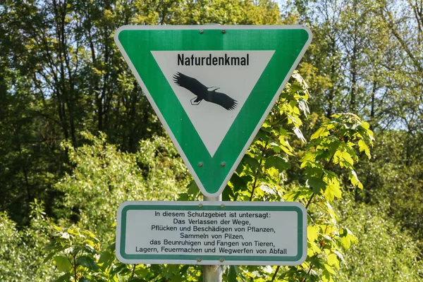 Text Naturdenkmal Diesem Refugium Ist Verboten Weggehen Pflanzen Pflücken Und Stockbild